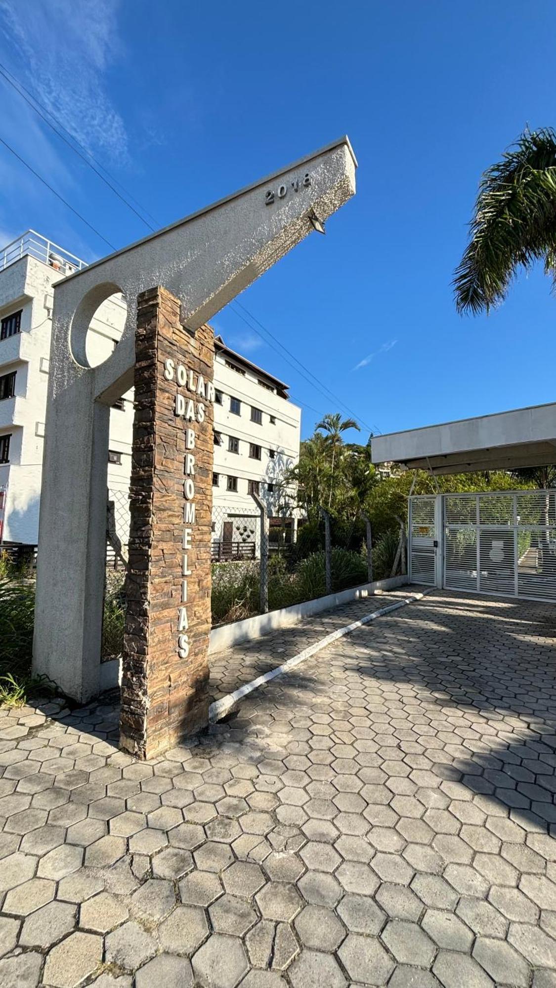 Apto Em Condominio No Centro De Bombinhas, Proximo Da Praia Екстериор снимка