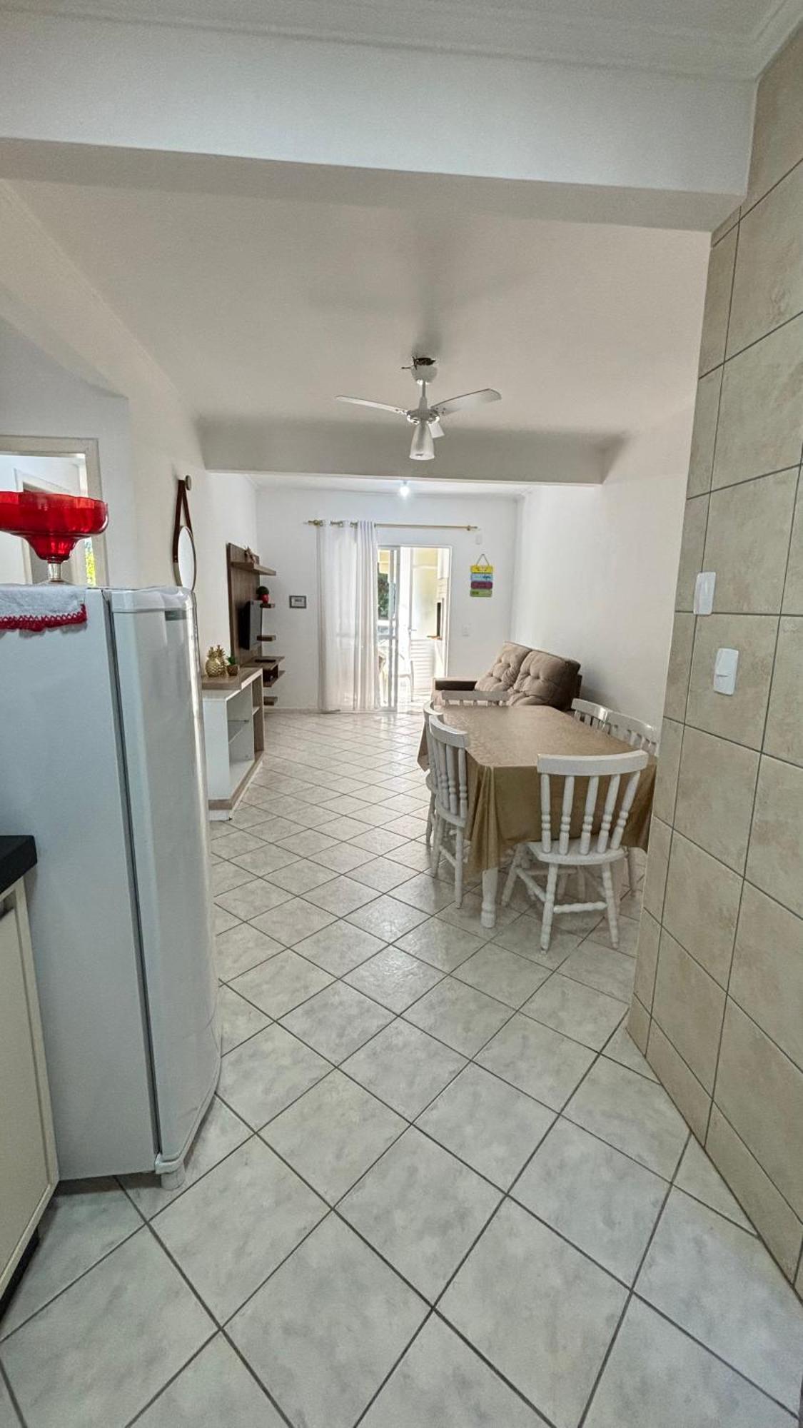 Apto Em Condominio No Centro De Bombinhas, Proximo Da Praia Екстериор снимка