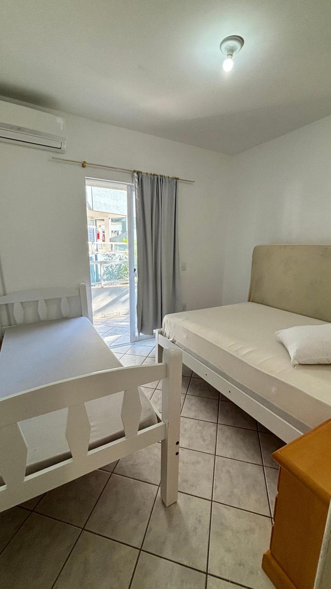 Apto Em Condominio No Centro De Bombinhas, Proximo Da Praia Екстериор снимка